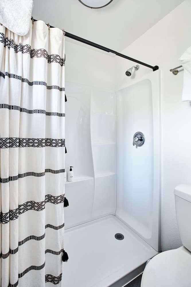 Misty Mountain Lodge property views in Estes Park, CO — gallery photo 3