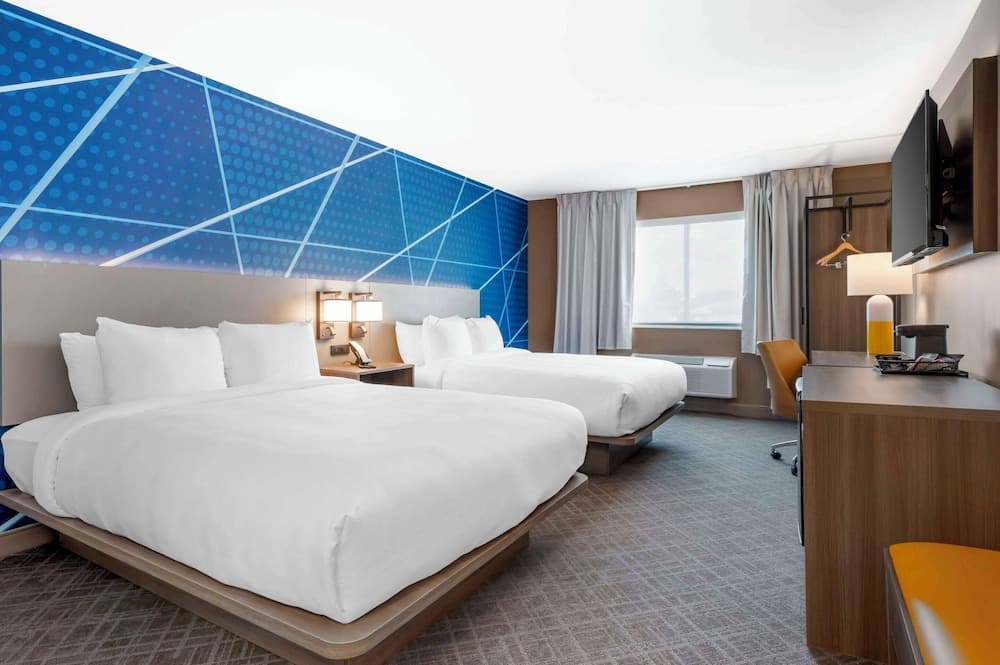 Comfort Inn Kendallville East gallery photo in Kendallville, IN — image 5