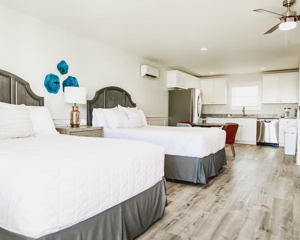 Saltwater Suites gallery photo in Holly Ridge, NC — image 14