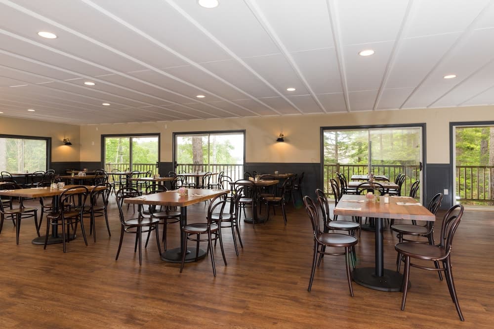 Ocean Gate Resort property views in Southport — gallery photo 3