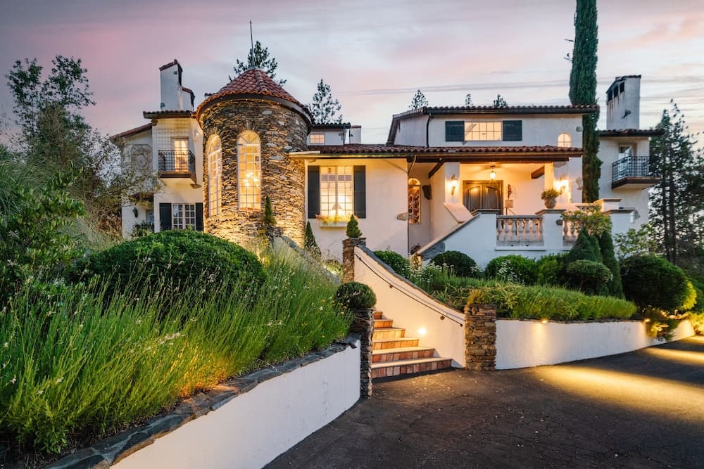 Château du Sureau — hotel in Oakhurst, California