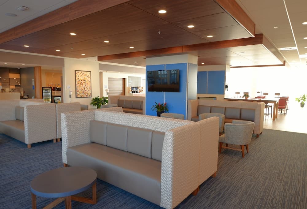 Holiday Inn Express & Suites Onalaska La Crosse Area by IHG gallery photo in Onalaska, WI — image 29