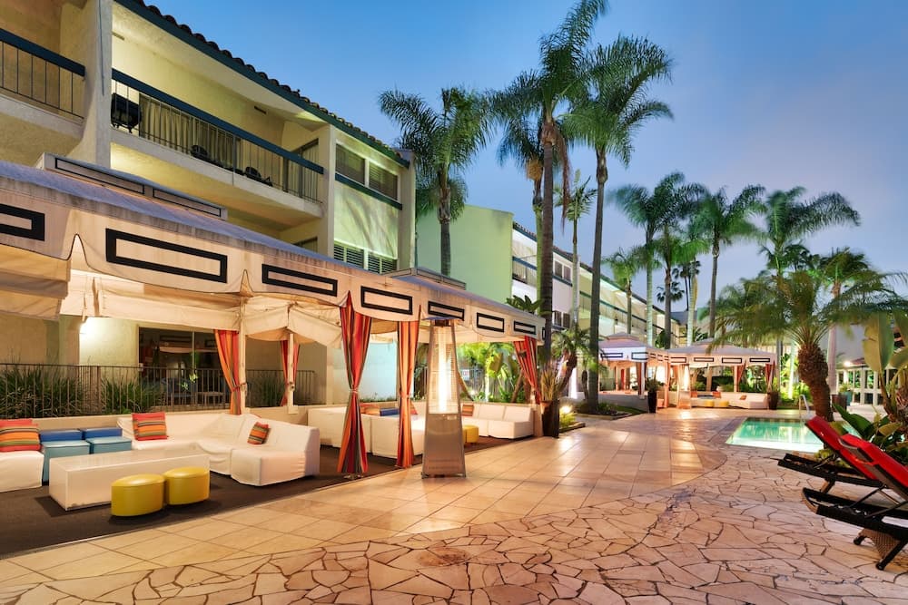 Atrium Hotel at Orange County Airport gallery photo in Irvine, CA — image 28