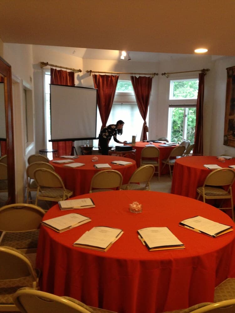 The Columbia Inn at Peralynna Manor gallery photo in Columbia, MD — image 97