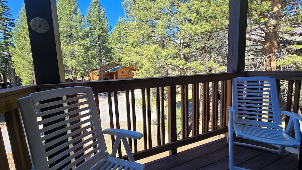 Eagle Summit Collection interior in Mammoth Lakes, CA — gallery photo 2