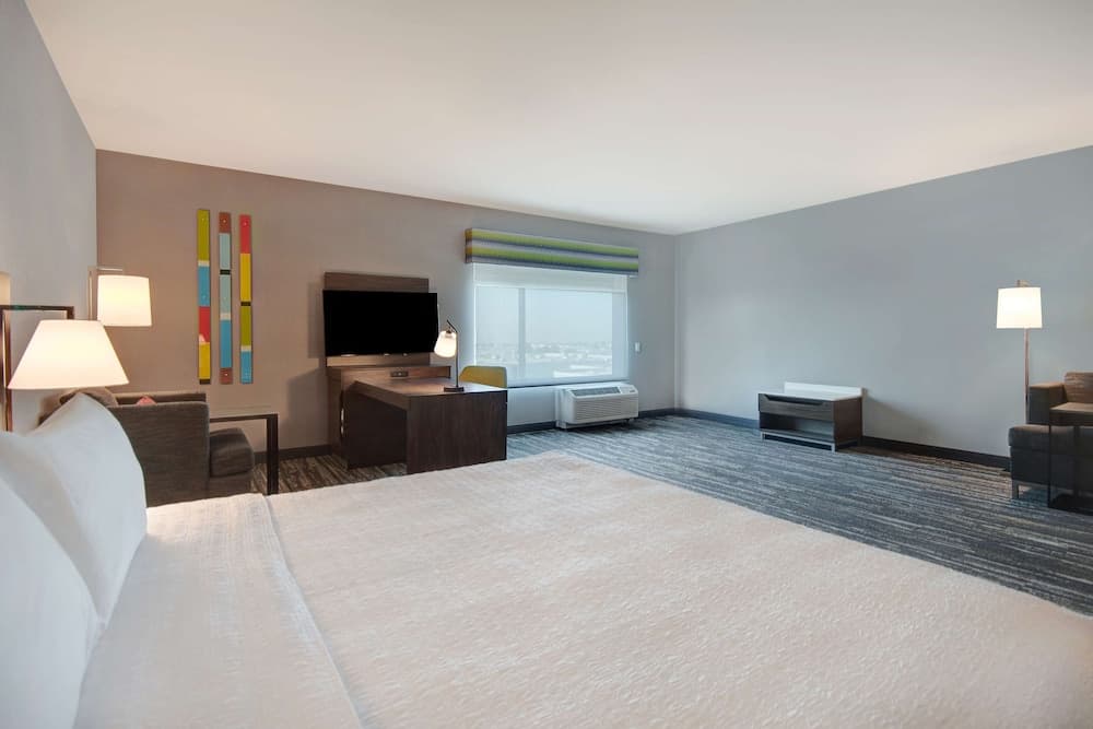 Hampton Inn & Suites Ontario Rancho Cucamonga gallery photo in Rancho Cucamonga, CA — image 18