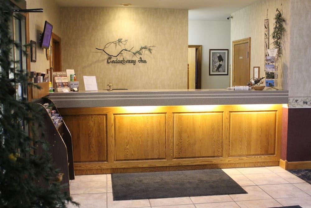 Cedarberry Inn interior in Sauk City, WI — gallery photo 2
