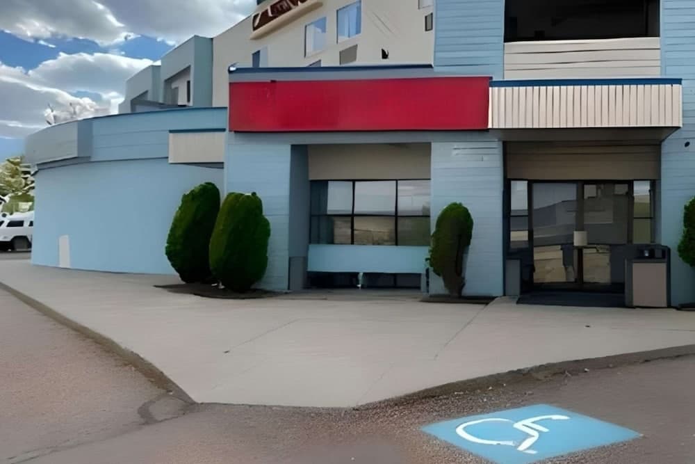 Econo Lodge Inn & Suites Jackpot near Casino featured exterior or lobby in Jackpot, NV — similar hotel