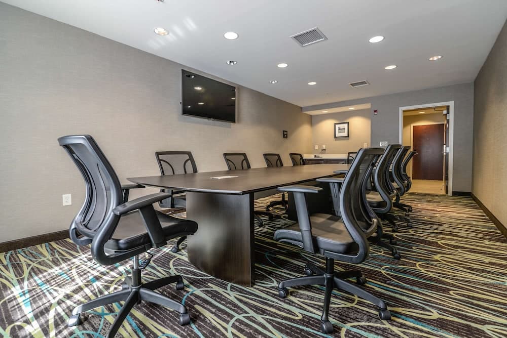 Hampton Inn Brighton gallery photo in Brighton, MI — image 27