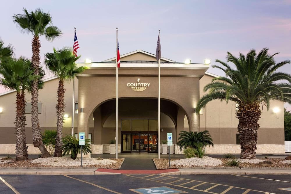Country Inn & Suites by Radisson, San Antonio Lackland AFB - SeaWorld Area featured exterior or lobby in San Antonio, TX — similar hotel