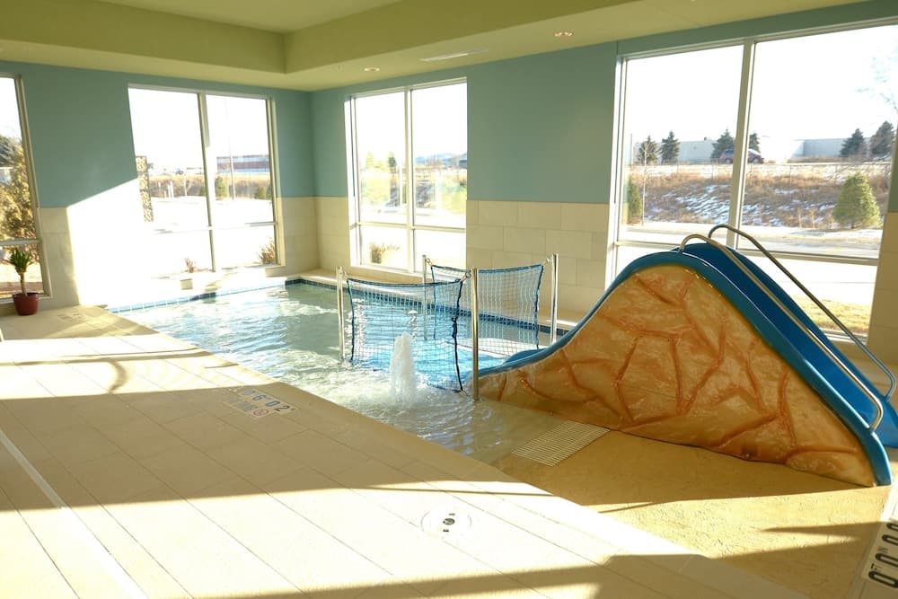 Holiday Inn Express & Suites Onalaska La Crosse Area by IHG gallery photo in Onalaska, WI — image 32