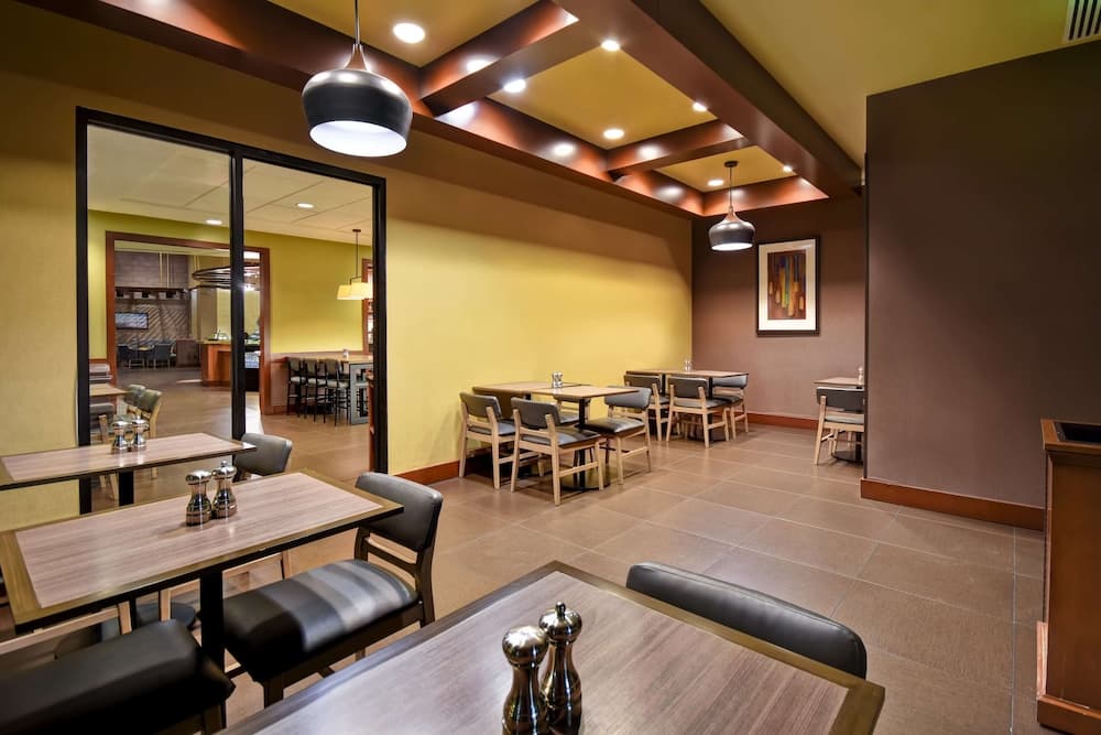Hyatt Place Gilbert gallery photo in Gilbert, AZ — image 18