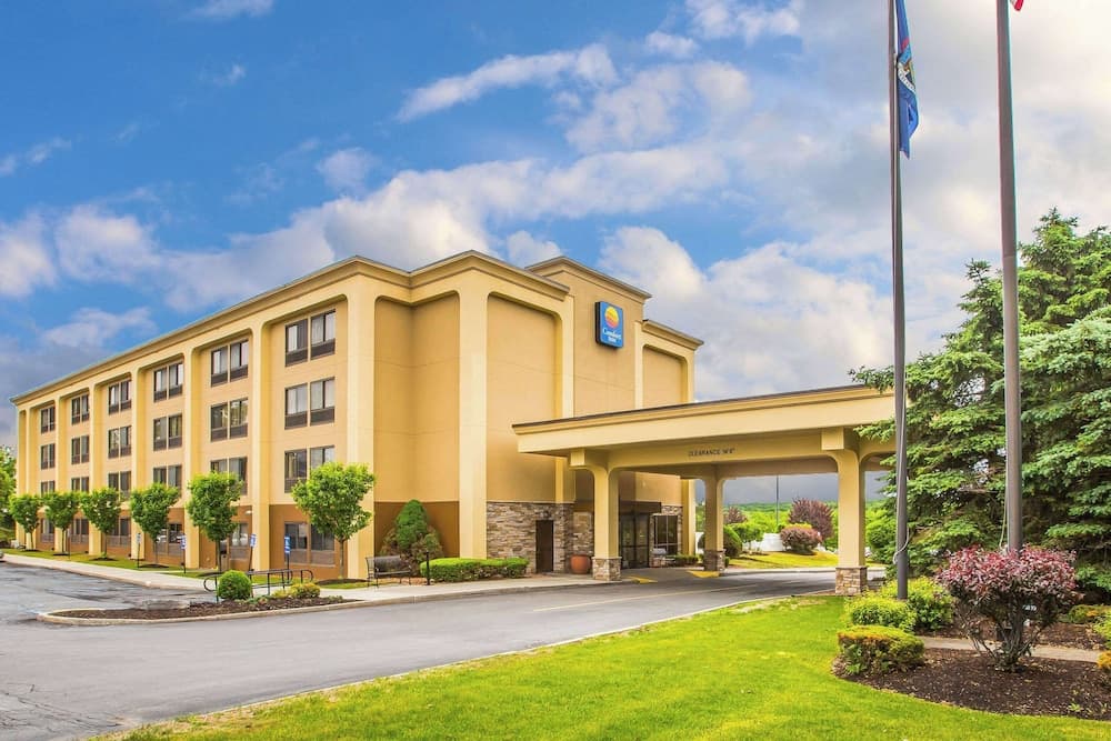 The Clocktower Hotel at Century House, an Ascend Collection Hotel featured exterior or lobby in Cohoes, NY — similar hotel