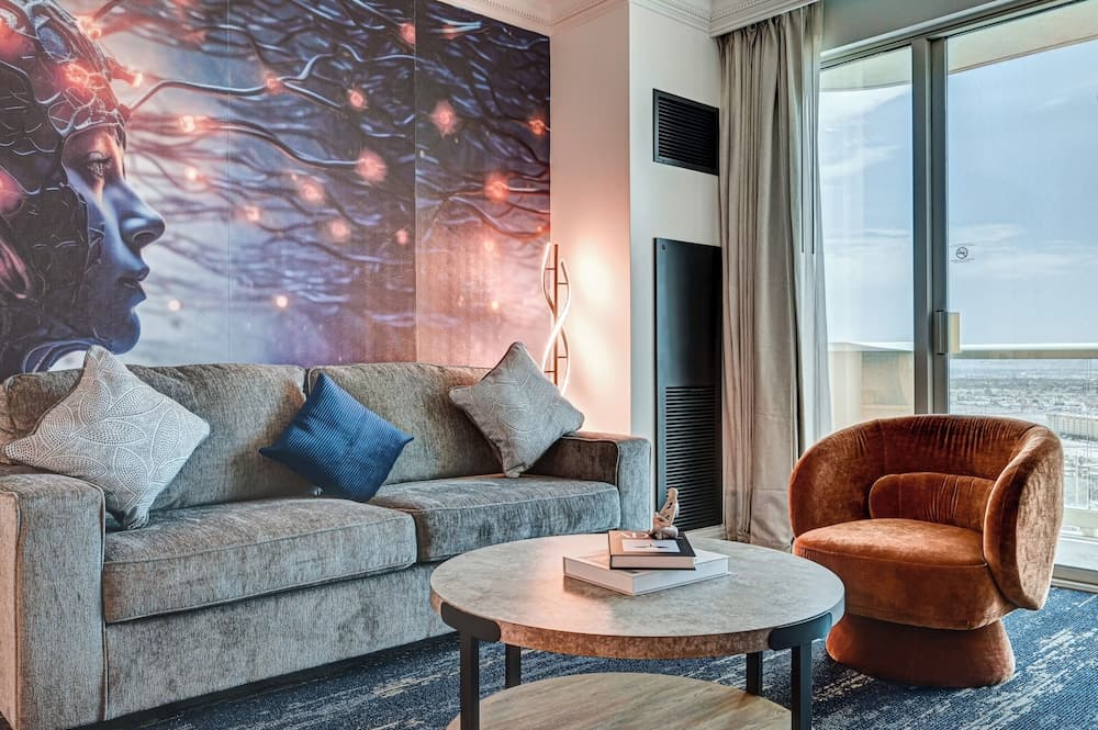Suite Hub LV at Signature Sphere View interior in Las Vegas, NV — gallery photo 2