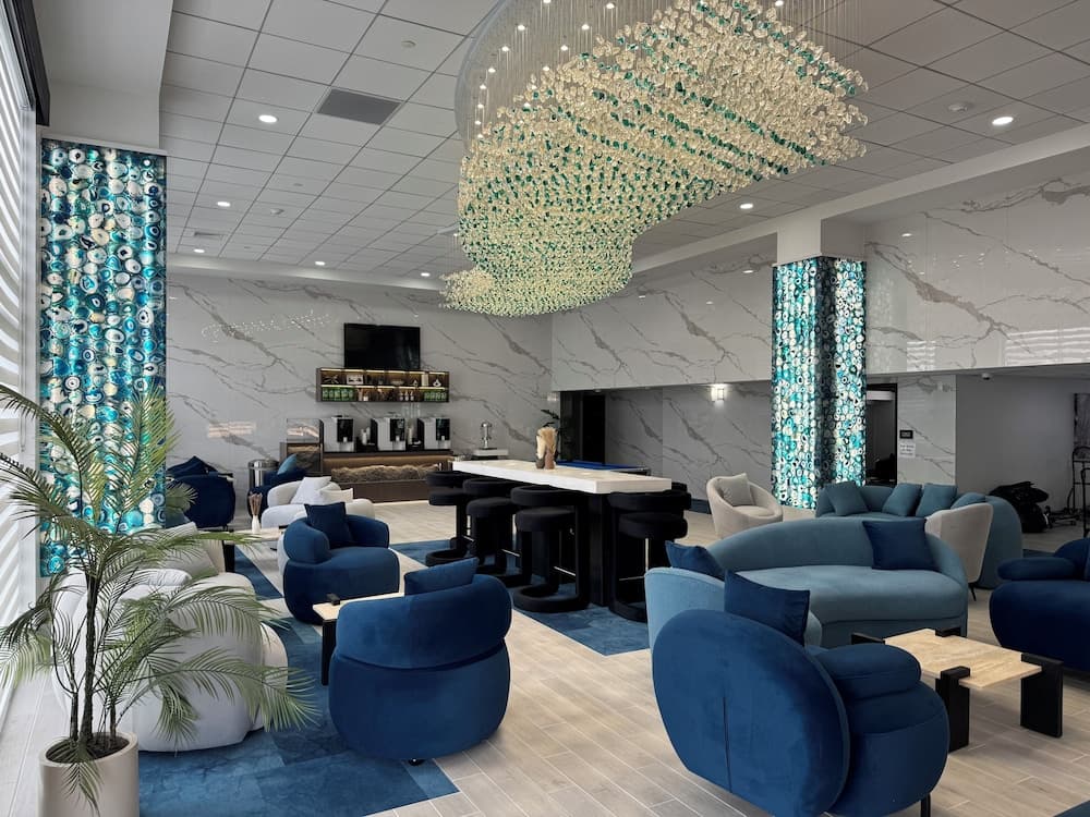 Blue – A Modern Hotel, an Ascend Collection Hotel property views in West Springfield — gallery photo 3