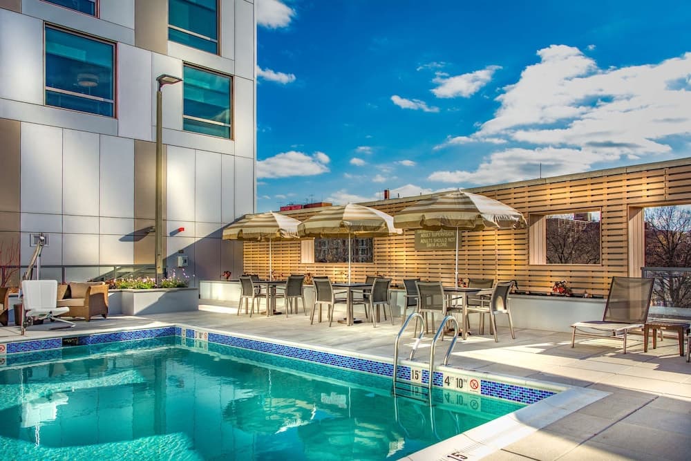 Hyatt Place Washington DC/National Mall featured exterior or lobby in Washington, DC — similar hotel