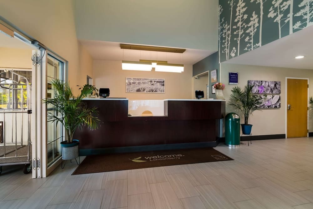 Garner Hotel Londonderry - Manchester by IHG interior in Londonderry — gallery photo 2