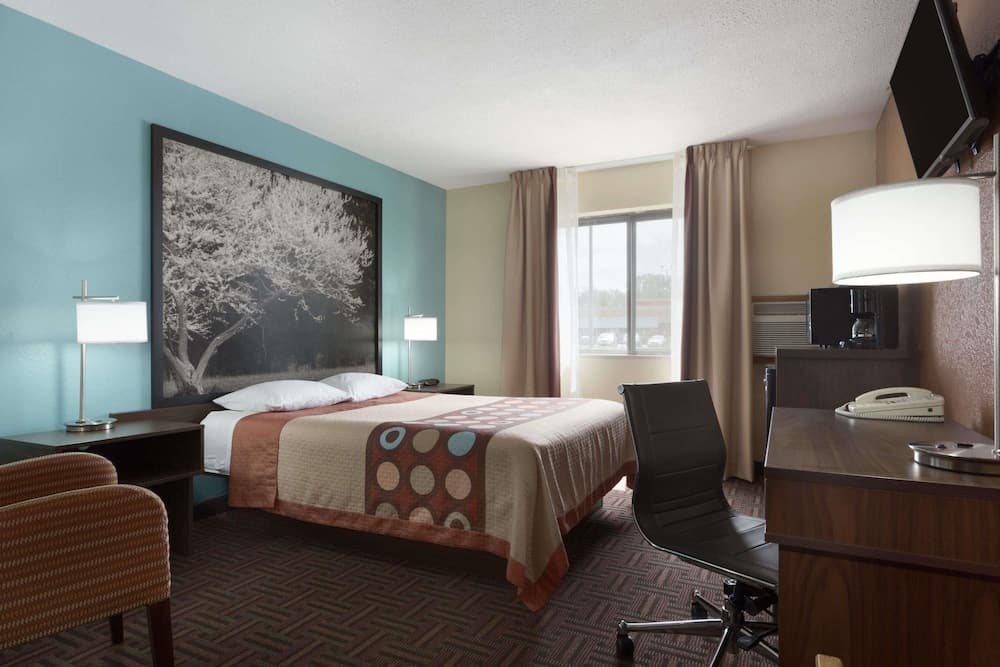 Super 8 by Wyndham Mt. Vernon IL property views in Mount Vernon, IL — gallery photo 3