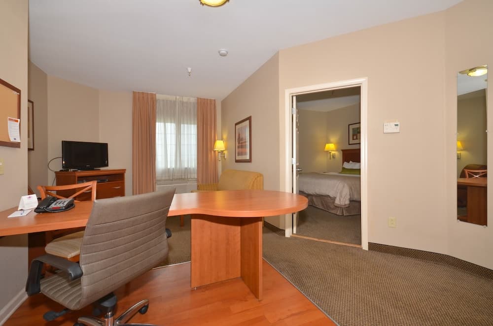 Candlewood Suites Clarksville by IHG interior in Clarksville, TN — gallery photo 2