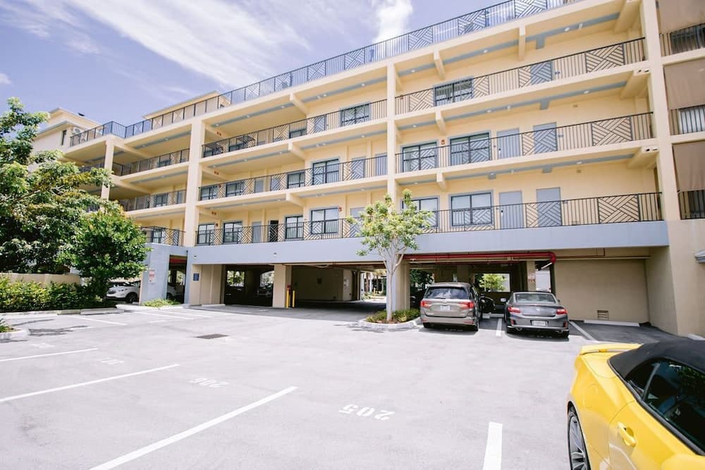Vistalmar Beach Resort gallery photo in Deerfield Beach, FL — image 12