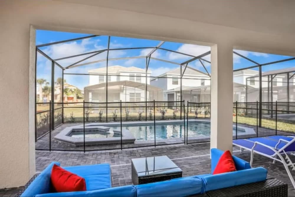 Tempo Trek Lodgings gallery photo in Davenport, FL — image 10