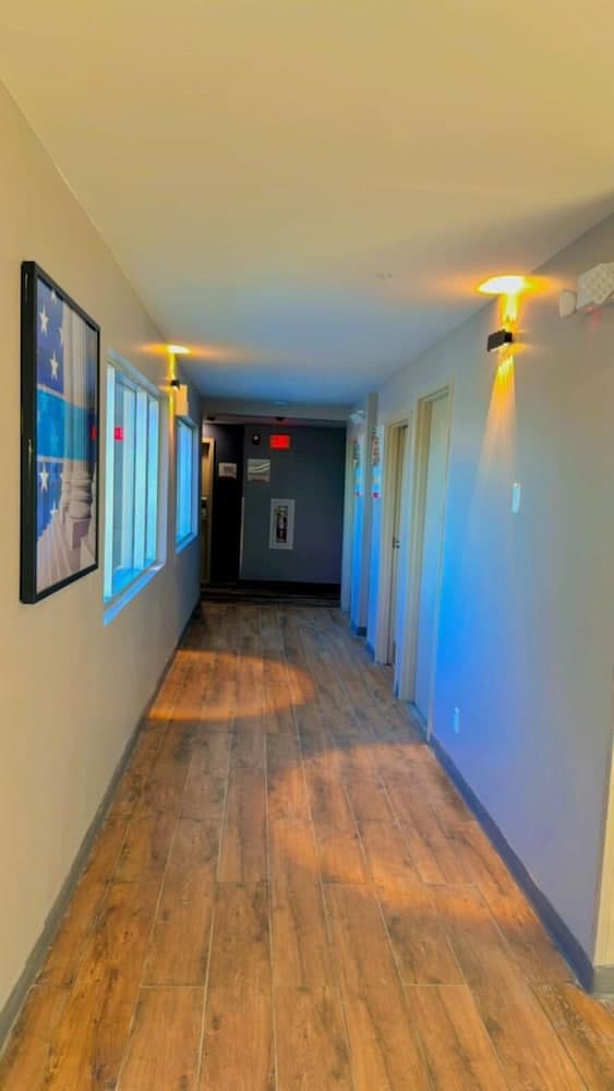 The Inn & Suites Omaha near ZOO interior in Omaha, NE — gallery photo 2