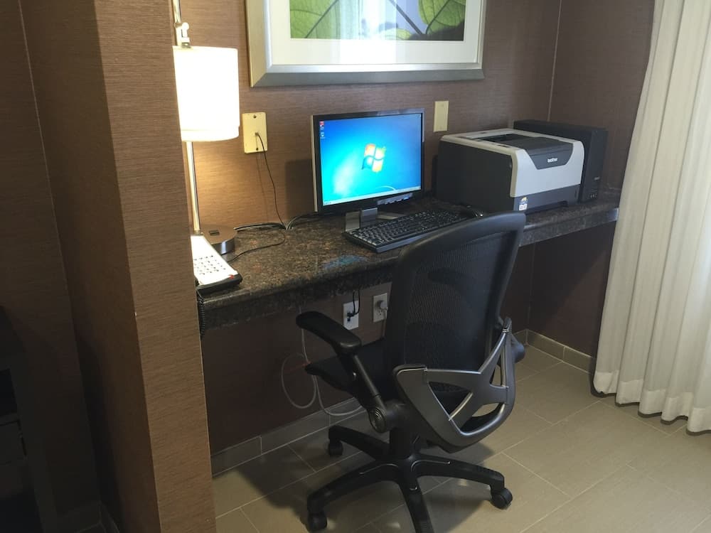 Best Western Brentwood Inn gallery photo in Brentwood, CA — image 4