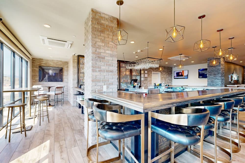 Black Rock Mountain Resort - Dog Friendly property views in Heber City — gallery photo 3