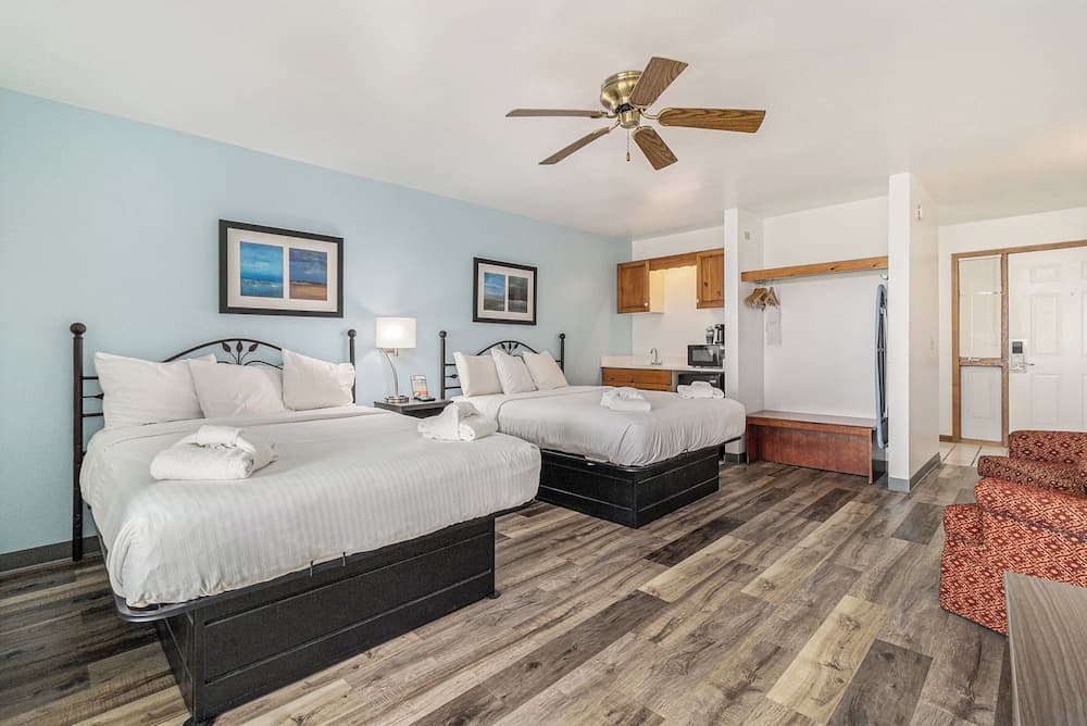 Snyder's Shoreline Inn gallery photo in Ludington, MI — image 215