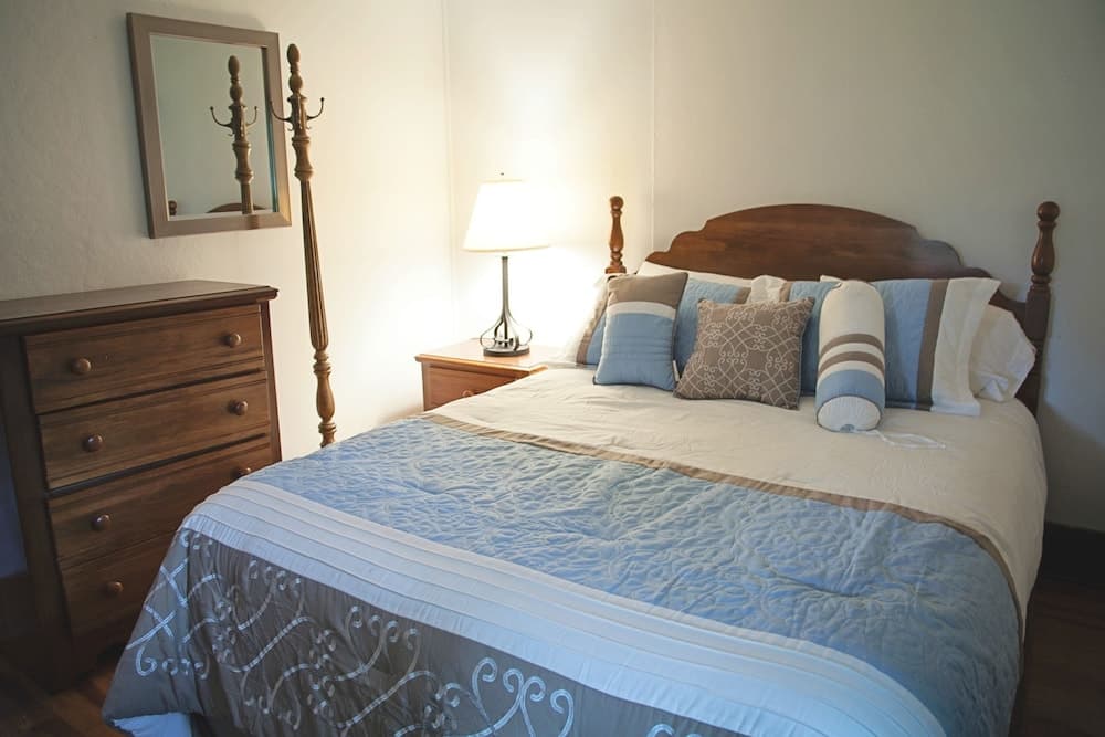 Blue Hill Lodge gallery photo in Claryville — image 52
