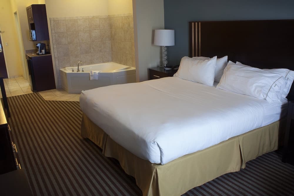 Holiday Inn Express & Suites Youngstown West - Austintown by IHG gallery photo in Austintown, OH — image 25