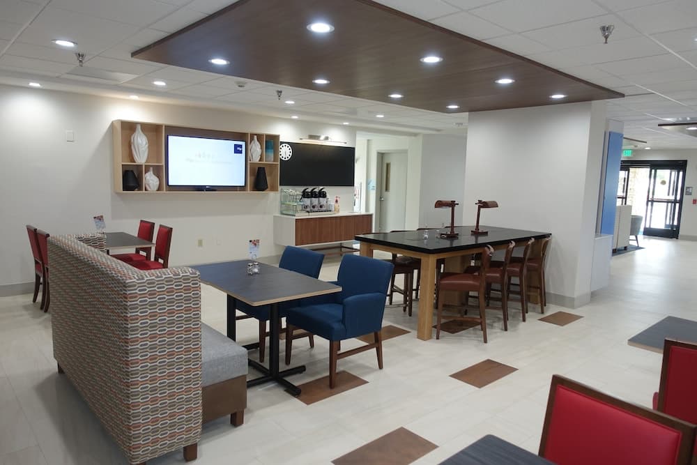 Holiday Inn Express & Suites Brentwood by IHG gallery photo in Brentwood, CA — image 5