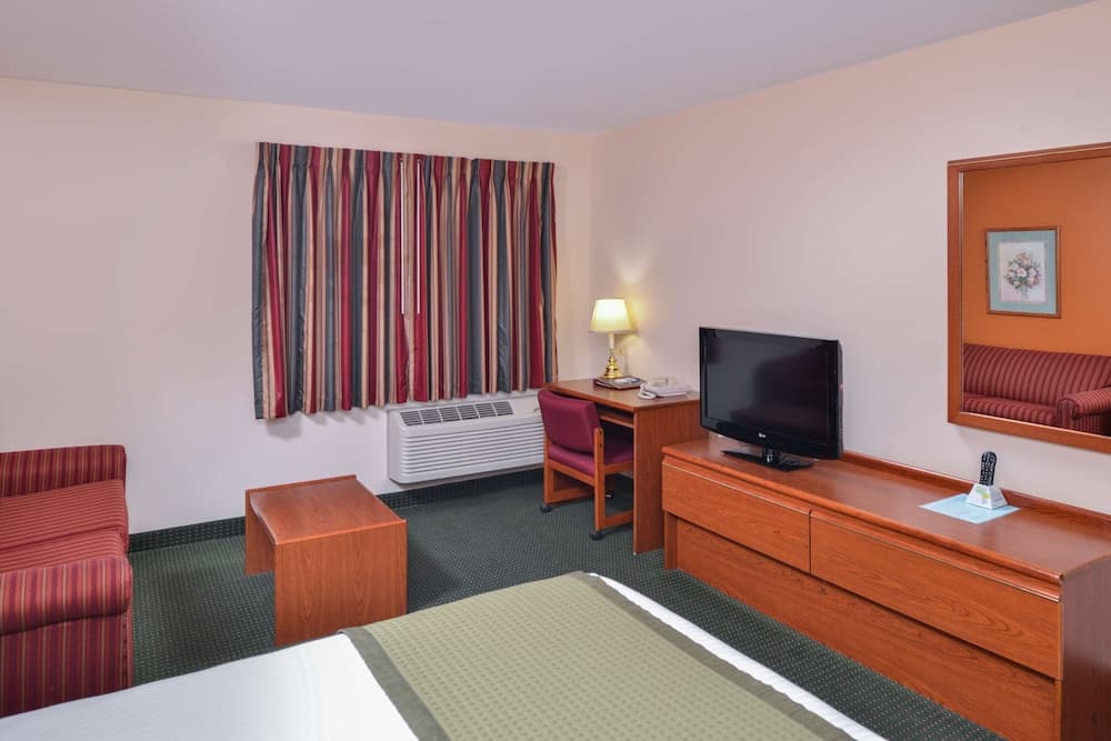 Travelodge Suites by Wyndham Newberg gallery photo in Newberg, OR — image 13