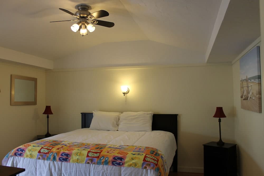Drakes Island Resort property views in Wells — gallery photo 3