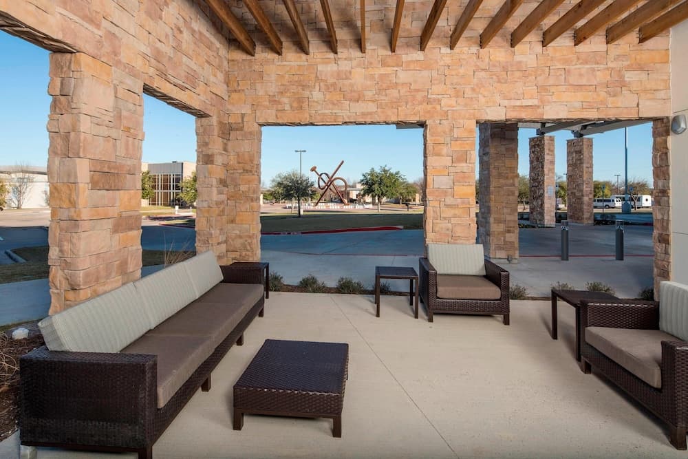 Courtyard by Marriott Dallas Midlothian-Midlothian Conf Ctr gallery photo in Midlothian, TX — image 45