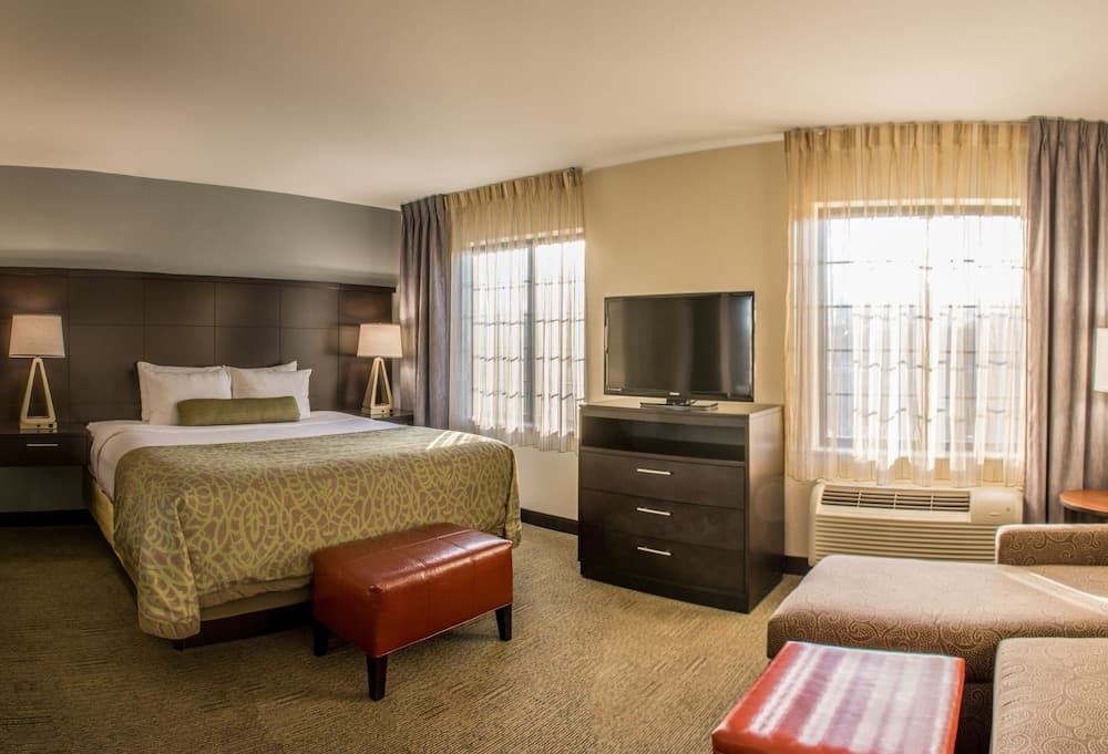 Staybridge Suites Schererville by IHG gallery photo in Schererville, IN — image 10