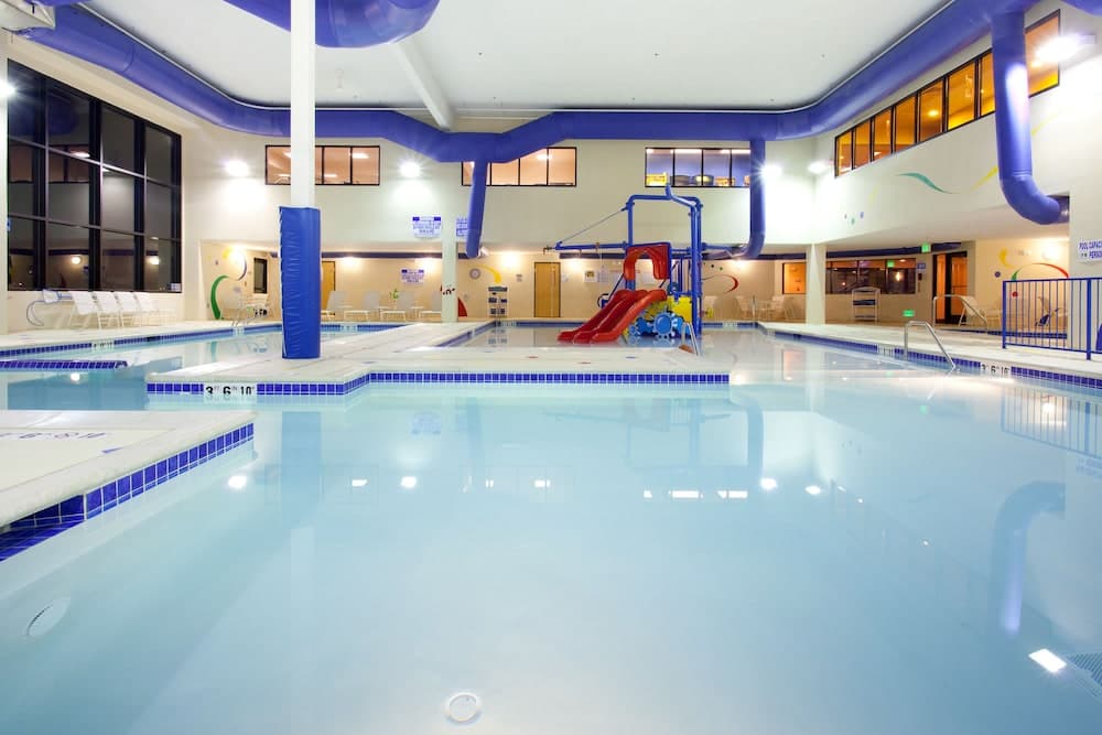 Holiday Inn Express Hotel and Suites West Valley by IHG gallery photo in West Valley City, UT — image 9