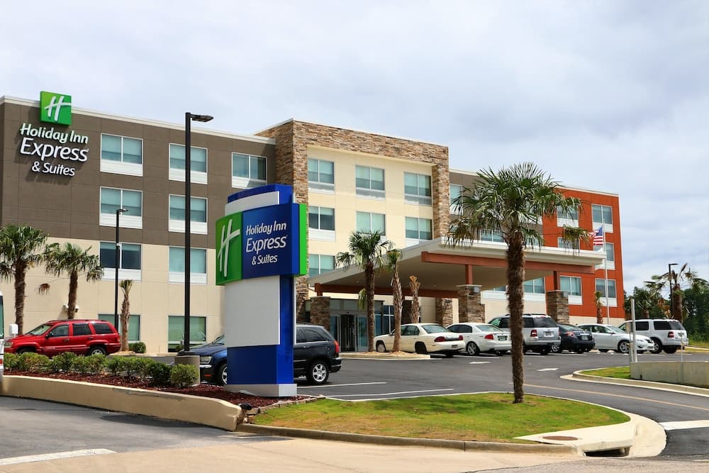Holiday Inn Express & Suites Alabaster by IHG featured exterior or lobby in Alabaster, AL — similar hotel