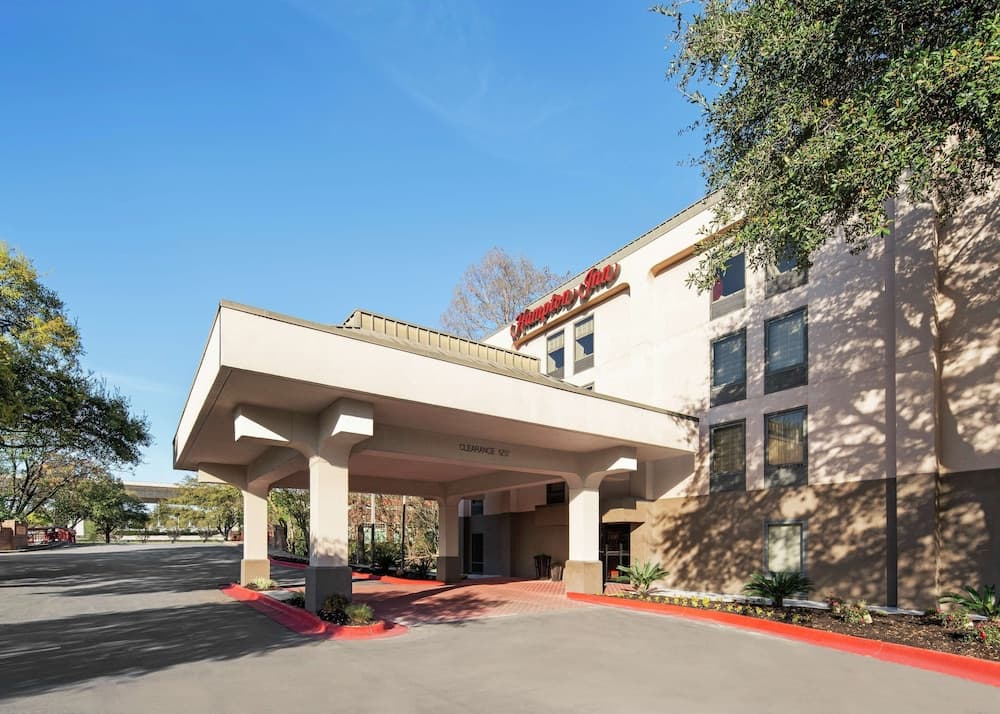 Hampton Inn Austin North @ I - 35 & Hwy 183 featured exterior or lobby in Austin, TX — similar hotel