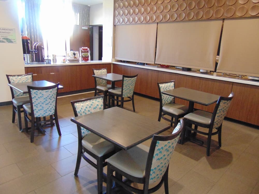 Wingate by Wyndham Lubbock gallery photo in Lubbock, TX — image 13