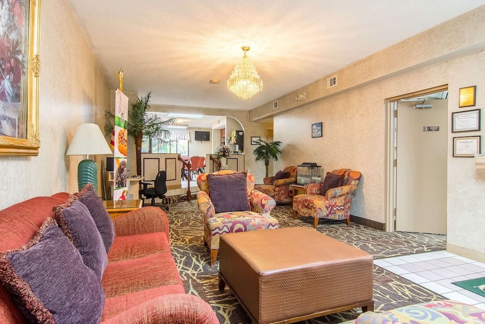 Quality Inn Oakwood - Gainesville property views in Flowery Branch, GA — gallery photo 3