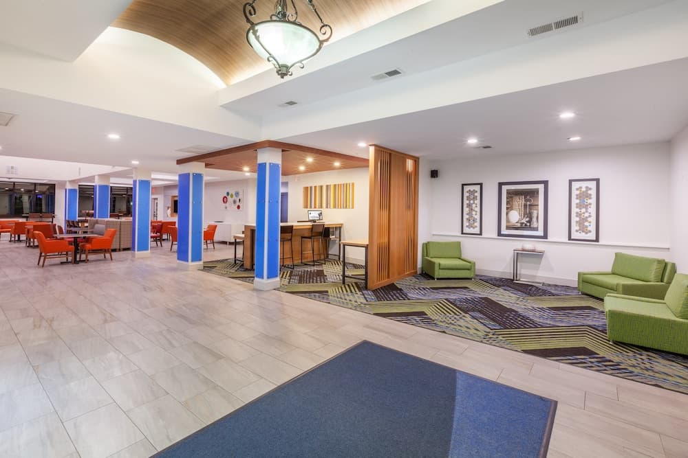 Holiday Inn Express Hotel & Suites Orange by IHG gallery photo in Orange, TX — image 35