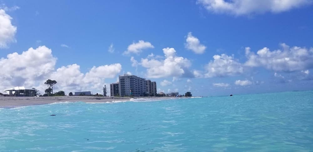 St.Pete Beach Condo - 5 Min Walk to Beach — hotel in St. Pete Beach, Florida