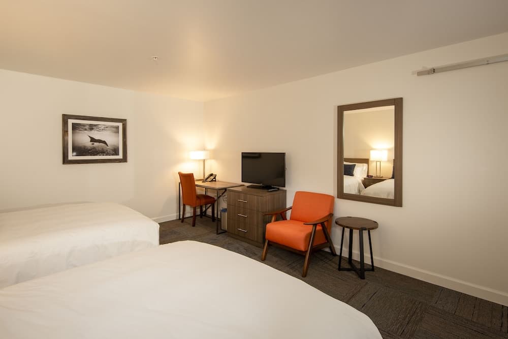 Inn At Moss Landing Point gallery photo in Moss Landing, CA — image 42