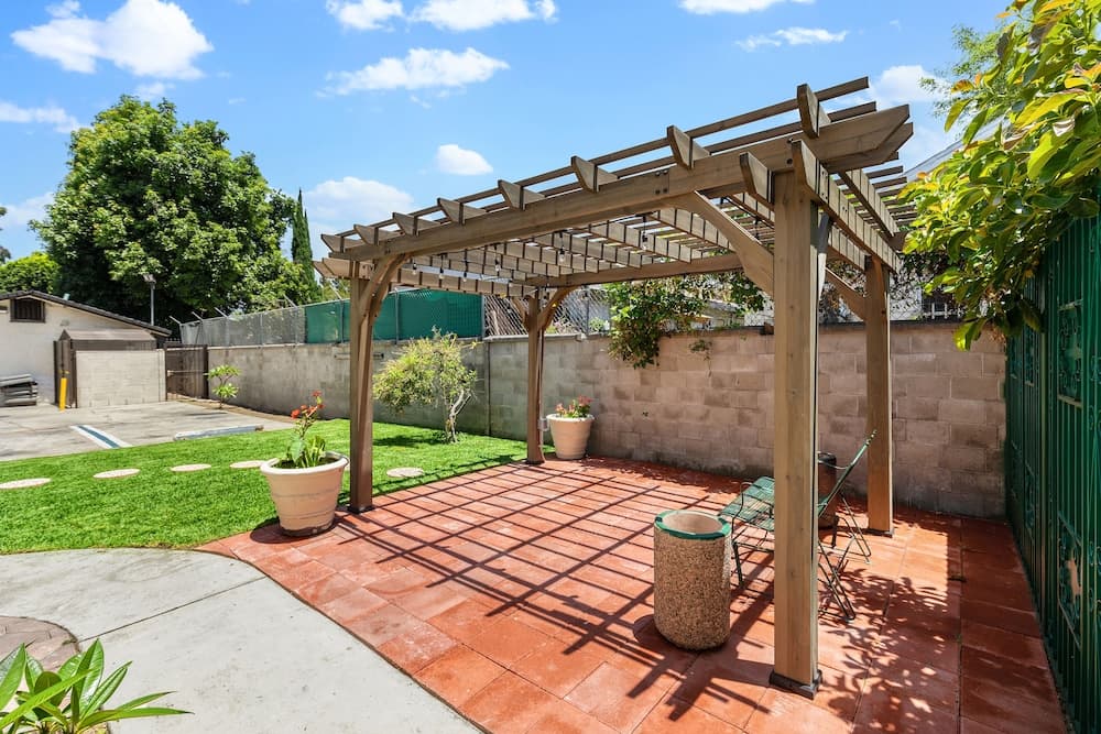 Le Blanc Inn & Suites gallery photo in El Monte, CA — image 12