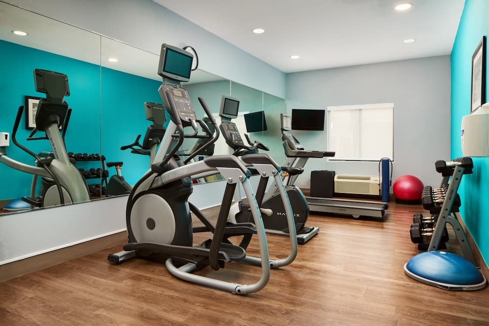 Holiday Inn Express Hotel & Suites Panama City-Tyndall by IHG gallery photo in Panama City, FL — image 13