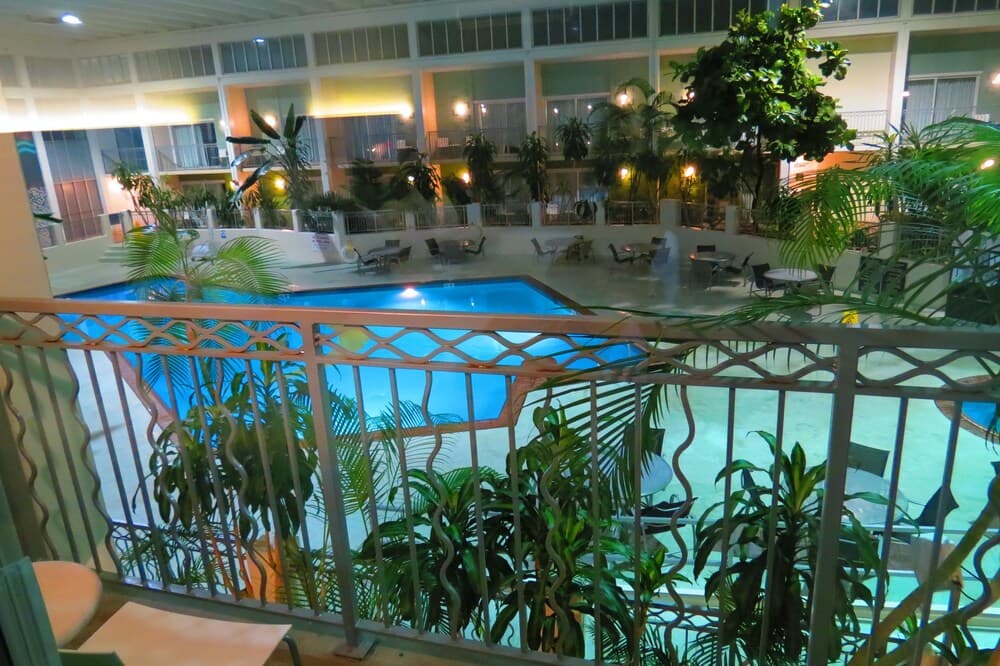 Oasis Hotel and Conv Center, an Ascend Collection Hotel gallery photo in Springfield, MO — image 85