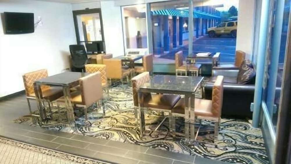 Rodeway Inn property views in Vernal, UT — gallery photo 3