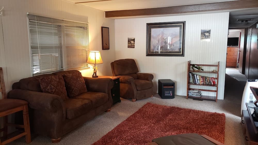 Yellowstone Wildlife Cabins interior in West Yellowstone, MT — gallery photo 2