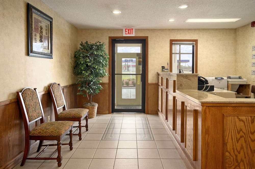 Super 8 by Wyndham Rayville featured exterior or lobby in Rayville, LA — similar hotel